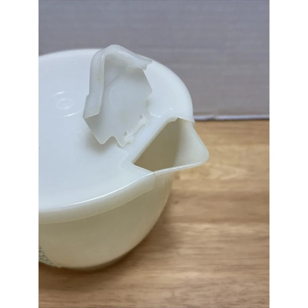 Vintage 1977 Tupperware #1288 Mix N Store 4-Cup Measuring Pitcher w/ Lid, Cap